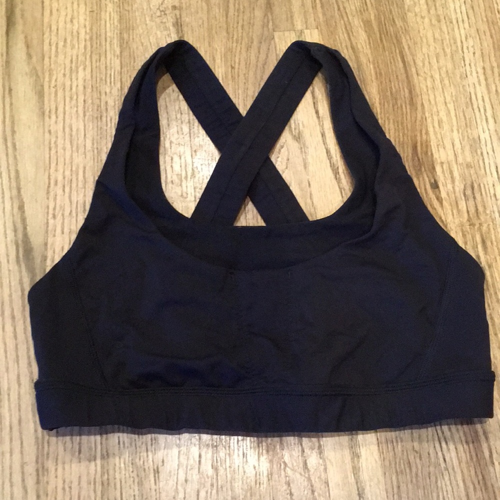 Lululemon stuff your bra black size 6